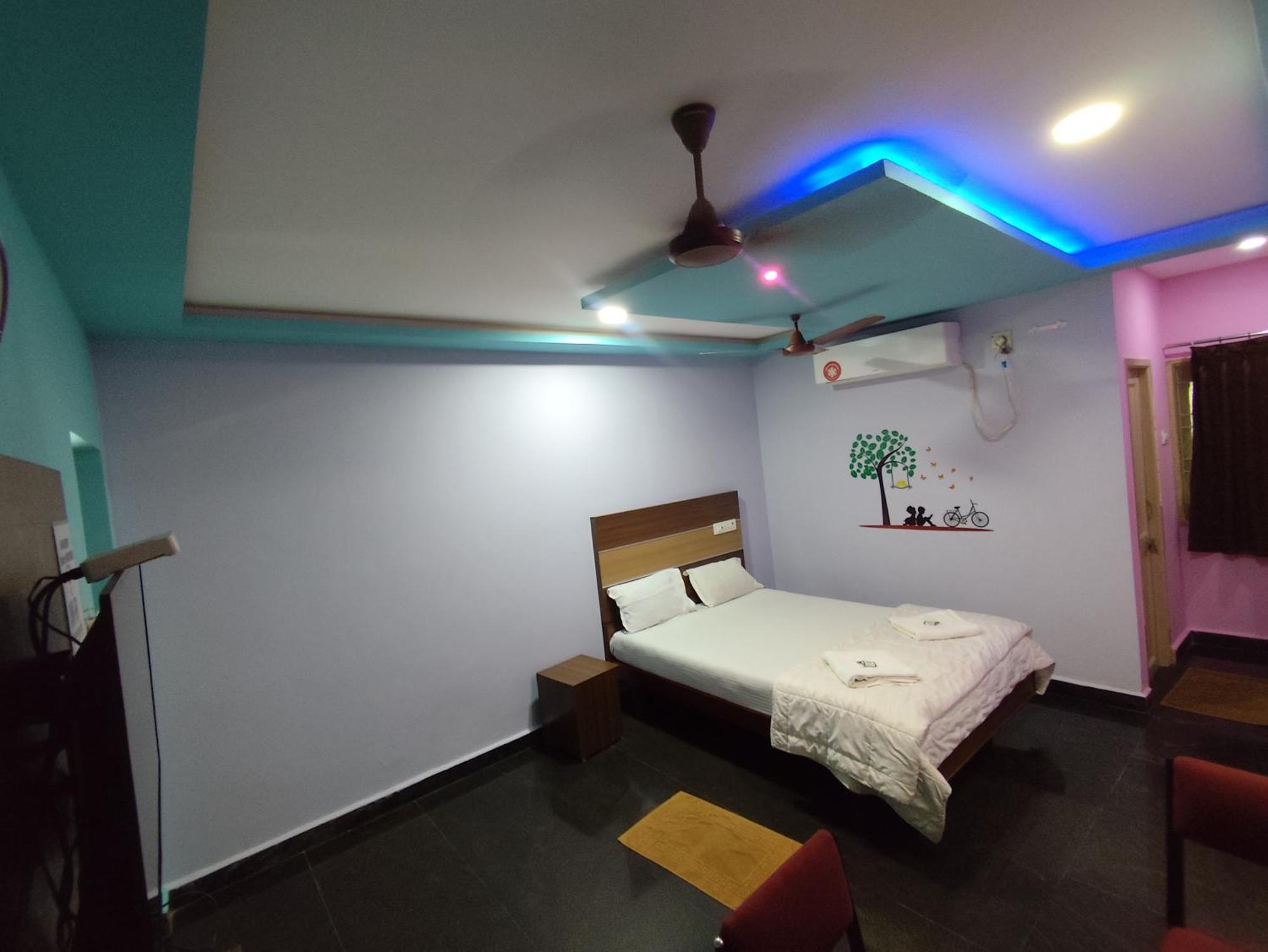 Sri Murugan Beach Paradise Hotel Mahabalipuram Exterior photo